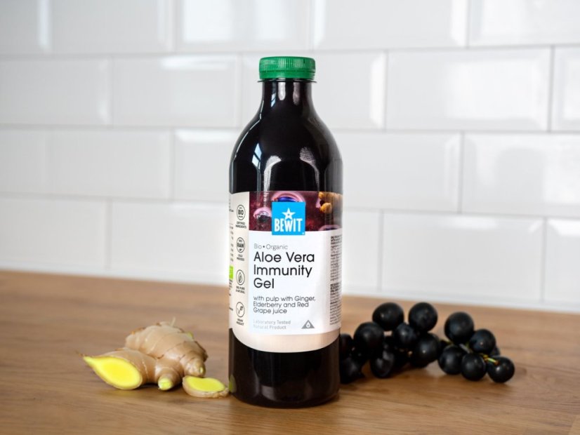 BEWIT Aloe Vera Immunity gel s dužinou BIO RAW – prírodná sila aloe obohatená o hroznové víno, čiernu bazu a zázvor 1000ml